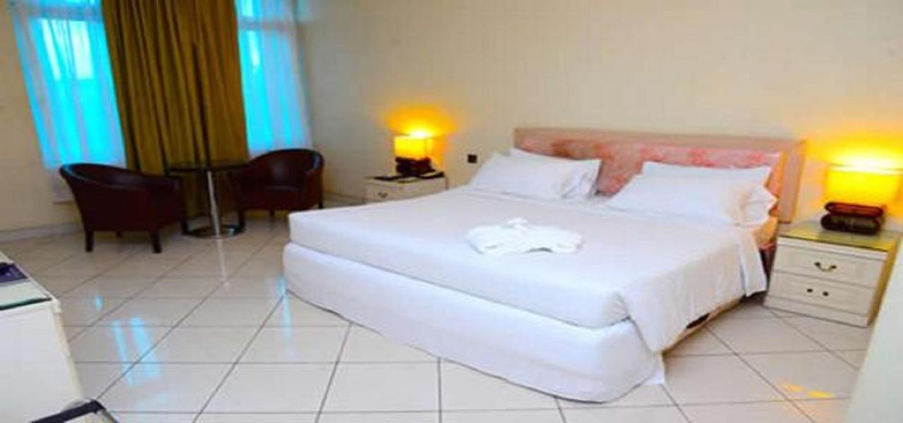 Golden Royale Hotel Энугу Экстерьер фото
